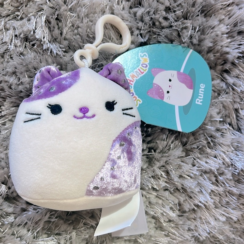 Squishmallows Rune the Cat 💜